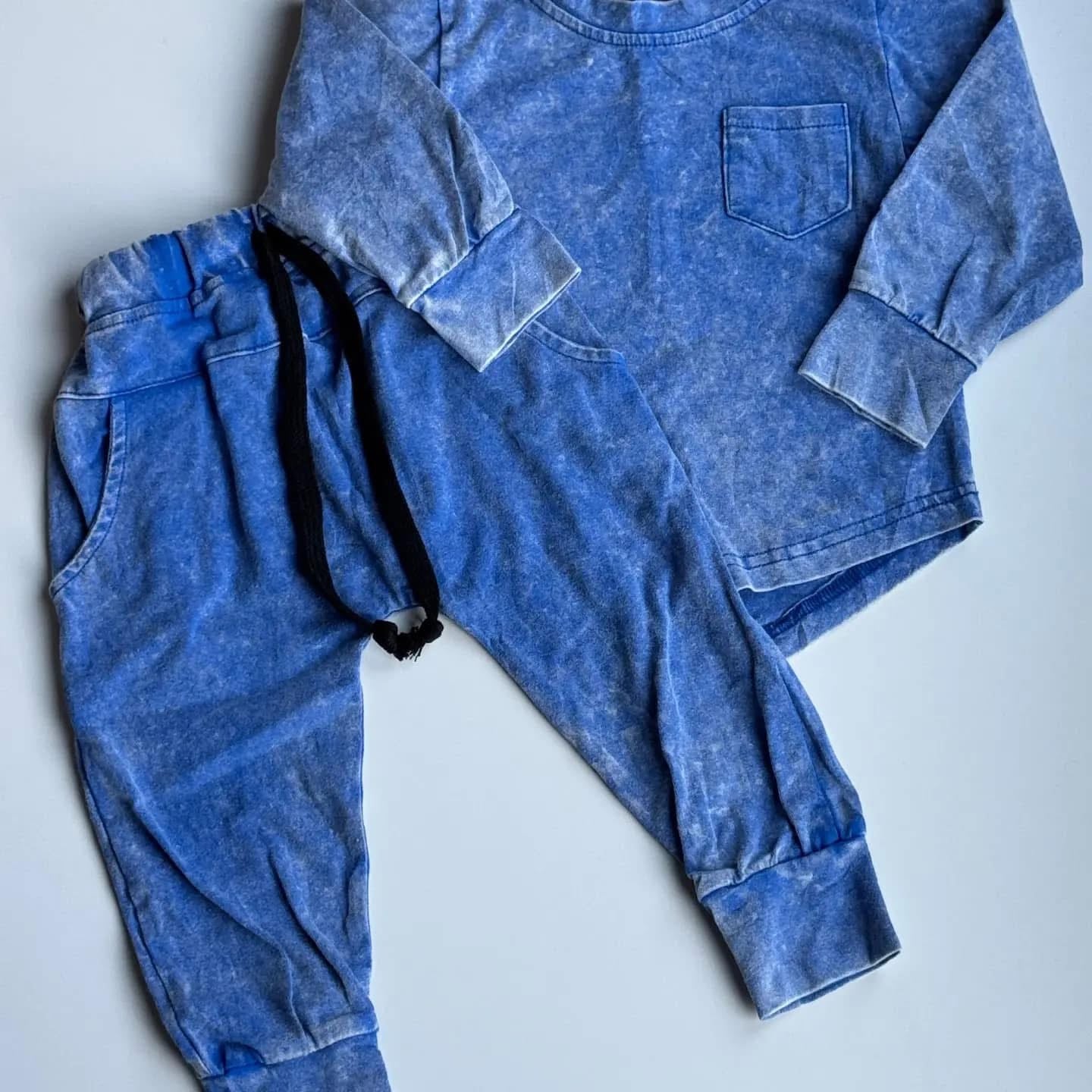 Ready to Ship: Acid Lounge Set