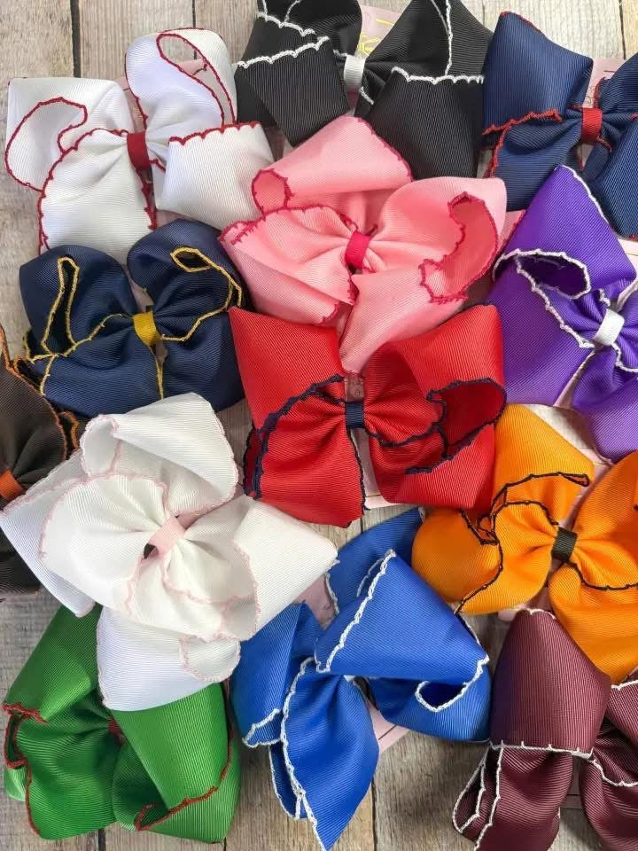 Pre-Order: 5” Moonstitch Bow on Clip