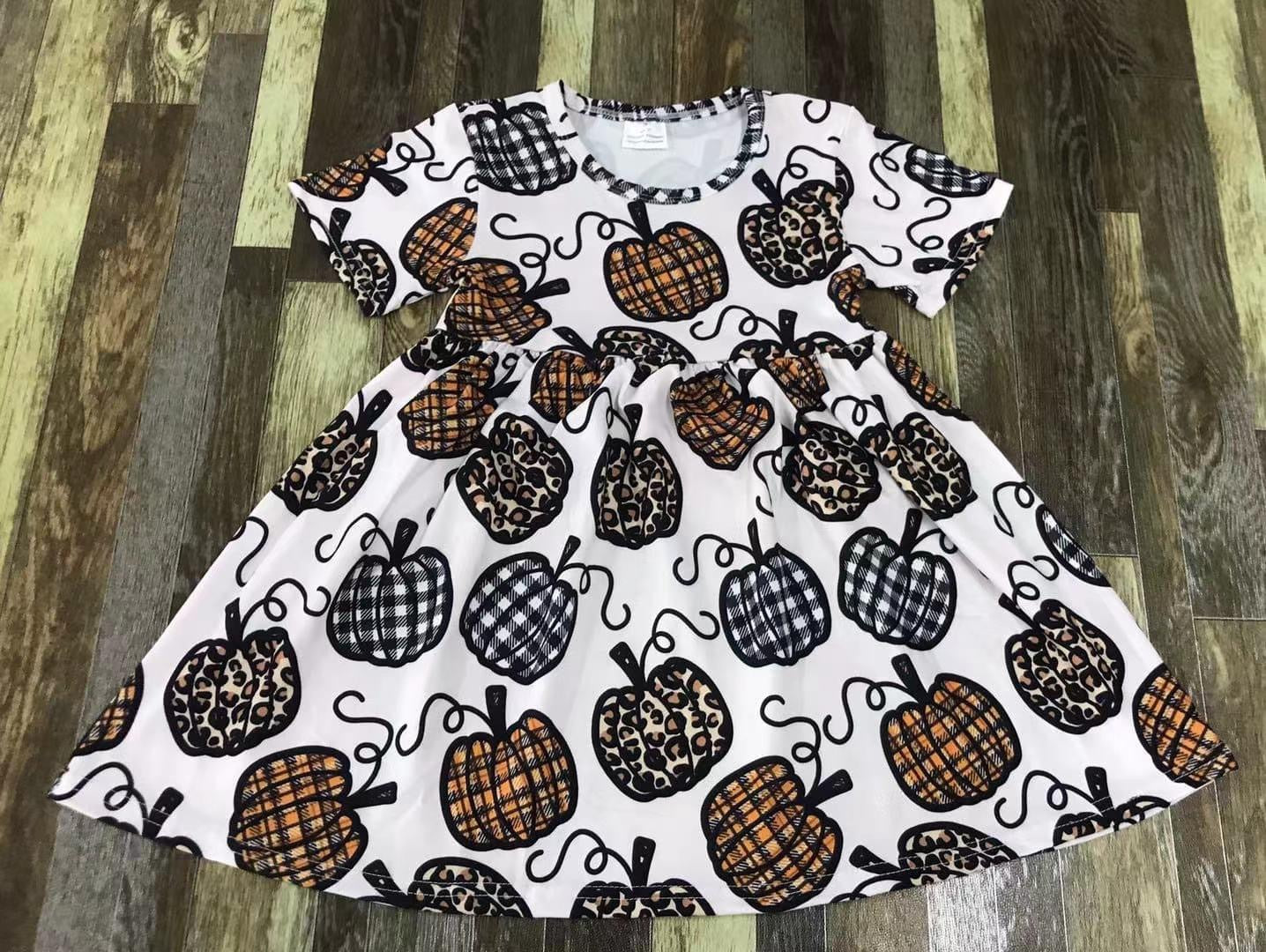 Black Plaid Pumpkin Dress {READY TO SHP}
