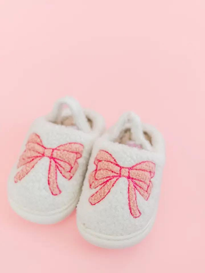 Pre-Order: Fuzzy Plush Slippers